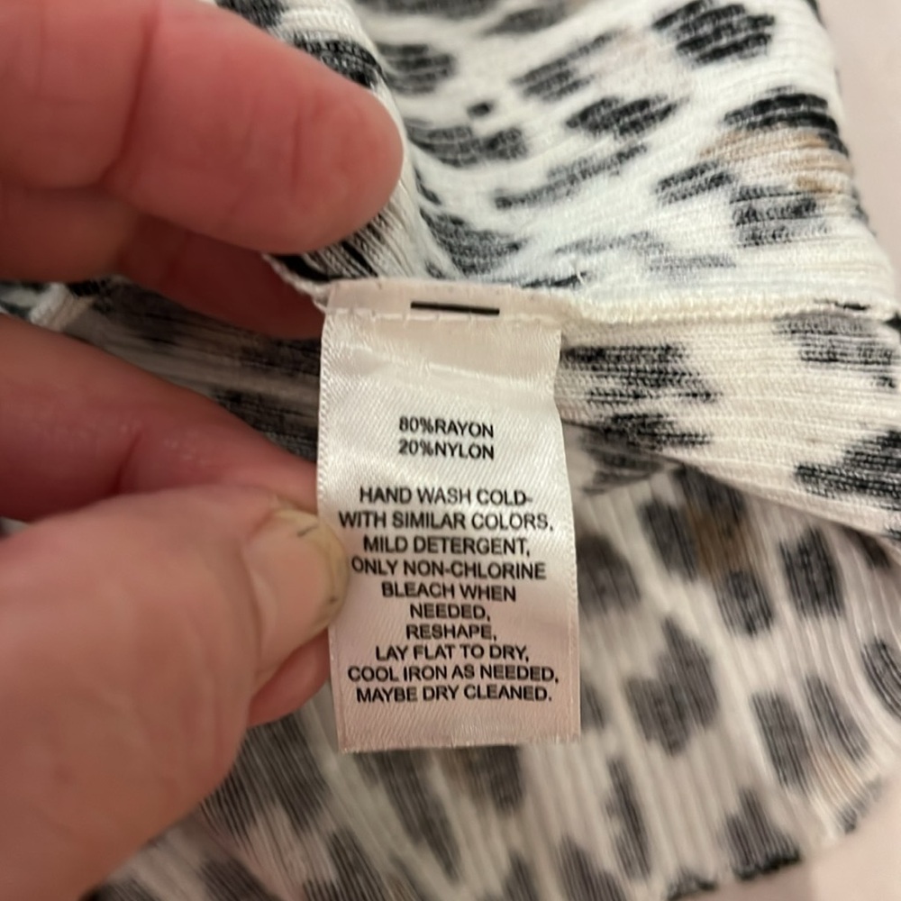White House Black Market Animal Print Leopard Cardigan Size XXS - Picture 7 of 8